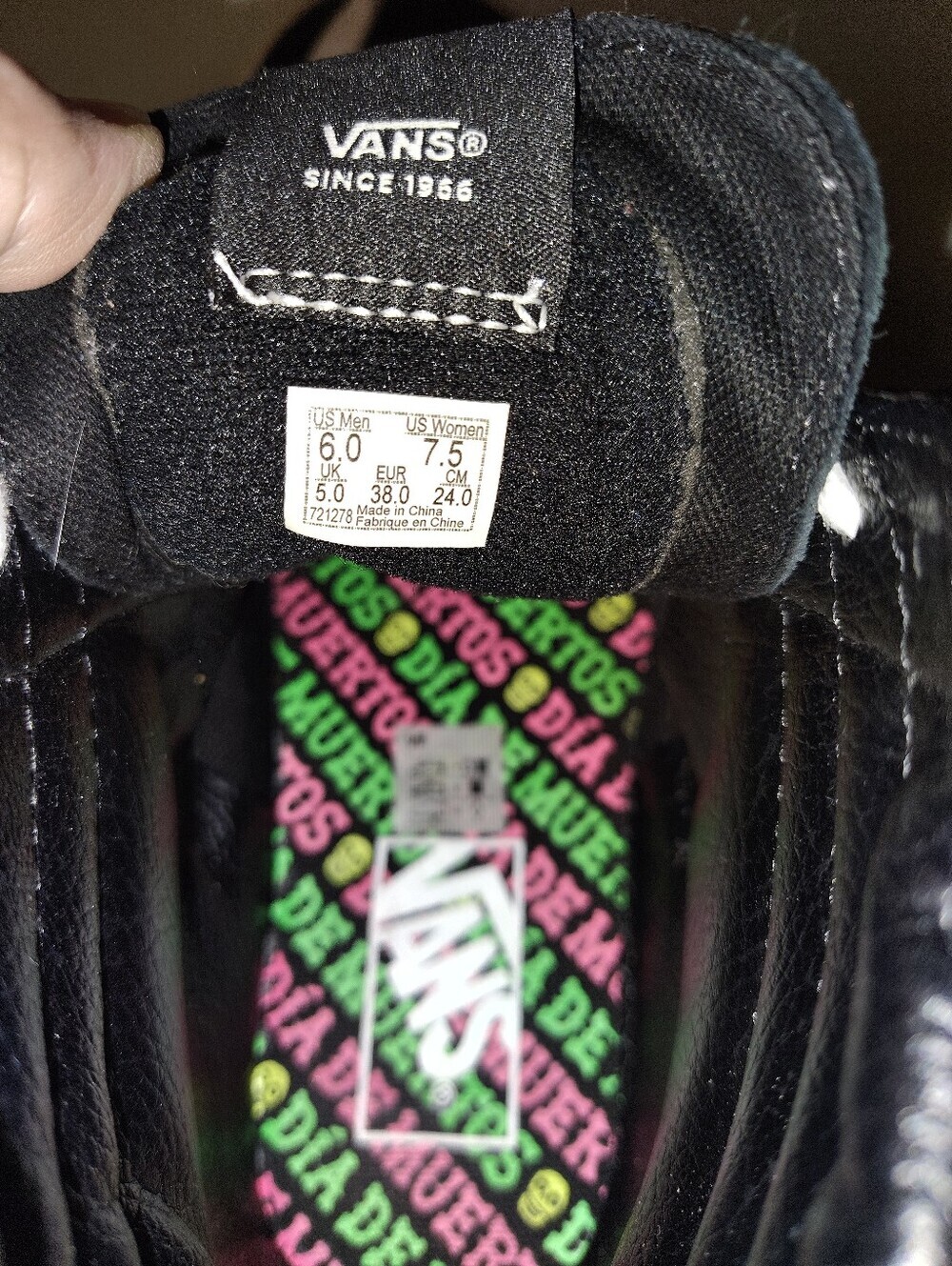 Vans Sk8-Hi "Día de Muertos" Sugar Skull High-Top Sneakers - Men's 6 / Women's 7 - Picture 13 of 13